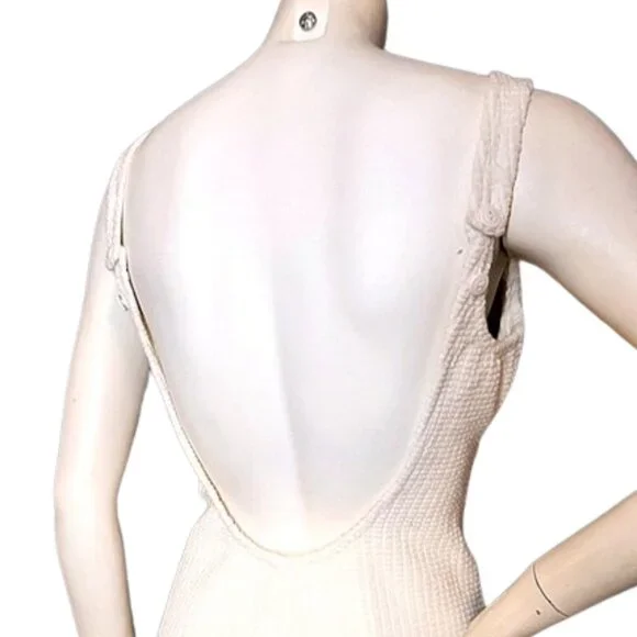 1970s True Vintage White One Piece Knit Swimsuit With A Plunging Open Front - Picture 5 of 13